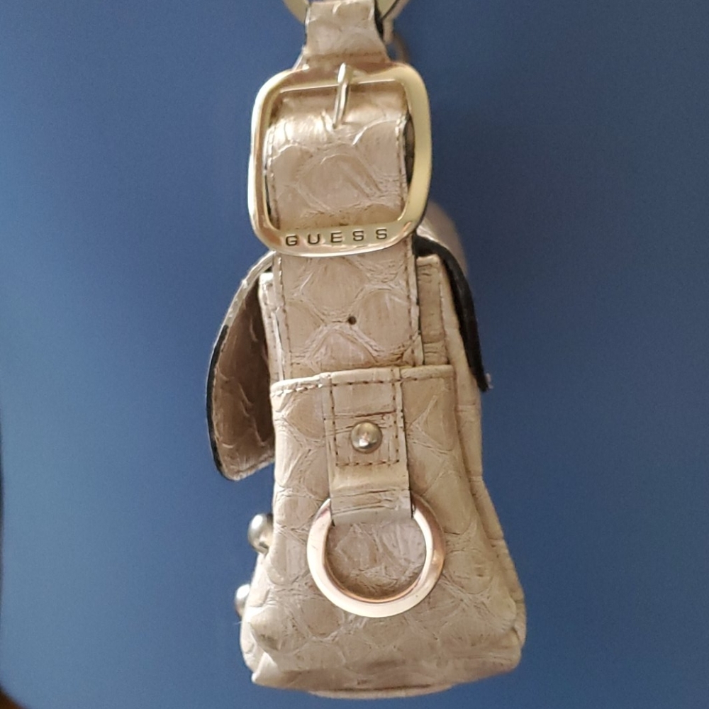 Handbag - Picture 3 of 8